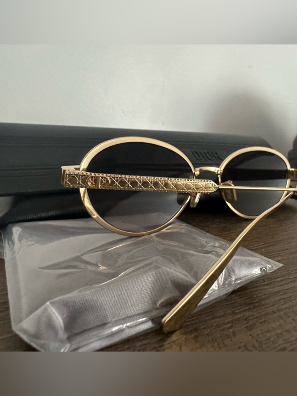 New $560 Dior DiorCannage R1U Sunglasses with Case - Picture 2 of 8